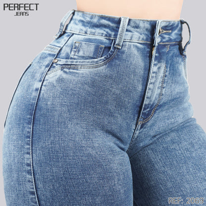 Jeans Skinny Flare Tiro Alto 2069