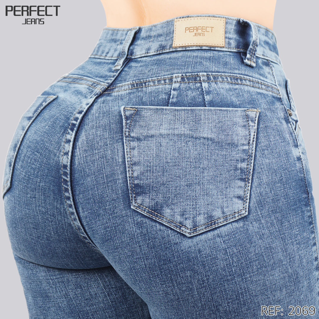 Jeans Skinny Flare Tiro Alto 2069